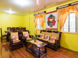 Sunflower Vacation House