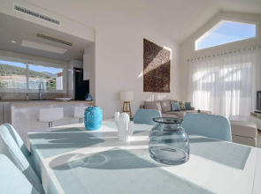 Luxury Penthouse Alcazaba Lagoon EHHouse