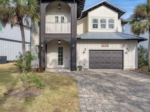 Sleeps 18 Luxe 30A Beach Home w/ Resort Pool + Outdoor Fireplace