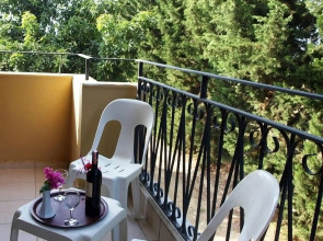 Отель Lemas Suite