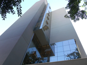 San Diego Express Barro Preto