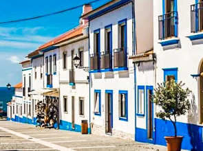 Nice Home in Porto Covo With 4 Bedrooms, Outdoor Swimming Pool and Swimming Pool