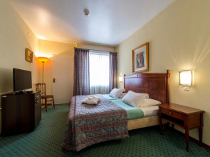 Hotel Churchill