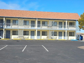 Travel Inn & Suite