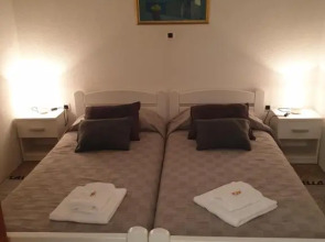 Rooms and Apartments V&M