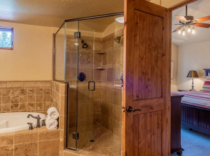 The Timbers 4o-1 Bedroom Condo