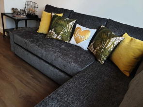 Luxury Bath Riverside Apt Parking & Gym