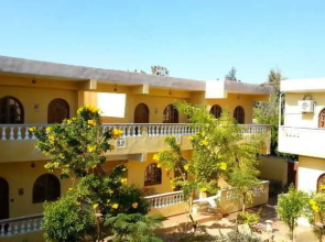 Sea Horse Hotel