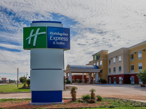 Holiday Inn Express & Suites Alpine Southeast by IHG