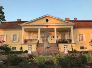 B&B Castle Schulhoff