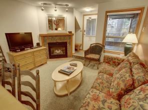 ResortQuest at Glacier's Reach