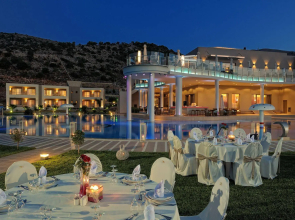 The Noverian Scenic Crete Hilltop Villa Resort & Spa