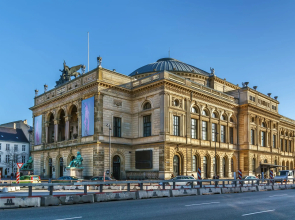 ★140SQM · Beautiful Apartment · Heart of CPH★