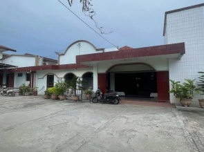 Hotel O Saril Riverside HomestayNearLapangan Musara Alun