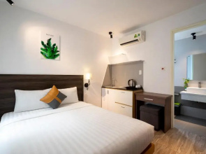 La Airport Tan Binh Hotel