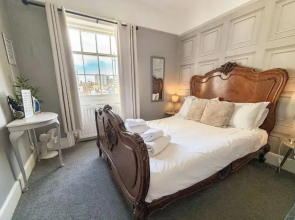 V Rooms Brunswick Square