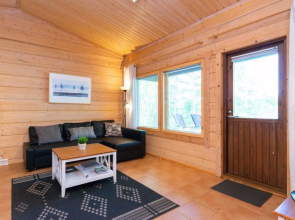 Hot pool cottage iitu