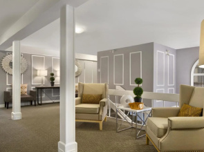 Red Lion Inn & Suites Abbotsford