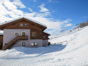 Enticing Holiday Home in Livigno near Ski Area