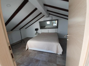 Rustic House Diklo 20m from the sea