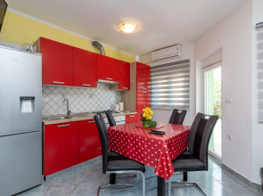 Seaview Apartment Paklenica 4