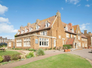 The Golden Lion hotel