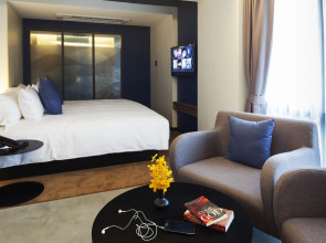 Maitria Mode Sukhumvit 15 Bangkok