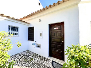 Quarteira Classic 2 With Pool by Homing