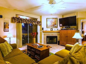 Private Resort Community -½ mile Walk to Nature Trails at N. Mtn. Preserve!