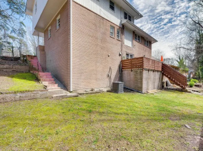 Charming Atlanta Home w/ Yard: 7 Mi to Downtown!