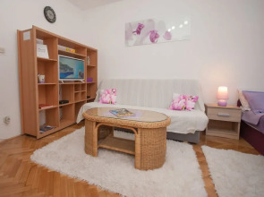 Studio apartment Tina