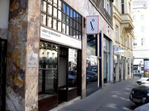Operastreet City-Center Premium Apartment