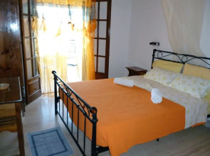 Villa Helen's Apartments