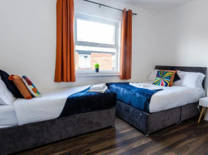 M18 Abbey Hey Guesthouse