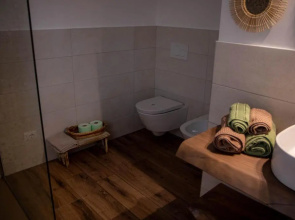 Lora Giusta Guest House