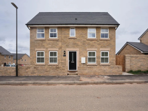 Peak District New Modern Cottage in Buxton