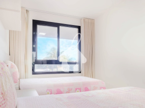 PF14 Great 2 Bedroom Apartment