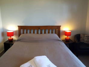 Redwood Lodge