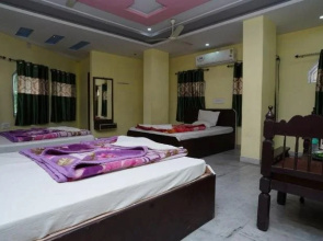 Hotel Gokul Palace