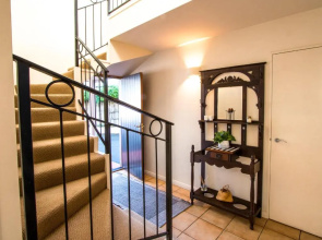 River Dance Townhouse - Prime City Centre Location on the River