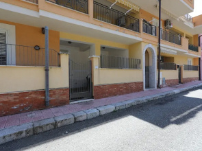 Letojanni Seaside Apartment With Balcony