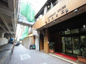 Sunny’s Four Bedrooms Sea View Lock Hart Apartment