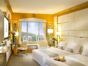 Отель Regal Hongkong
