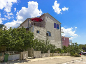Vince - Free Parking - A1 Žuti