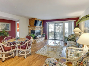 Main Channel View! Condo w/ Dock & Pool Access