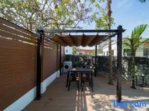 Sea View Plan Resort Courtyard