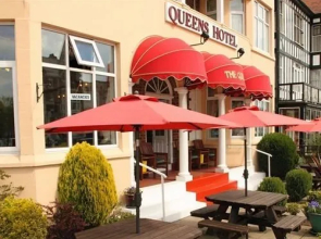 The Queens Hotel