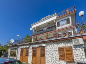 Apartment Dragica