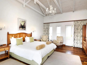 Zuurberg Mountain Village