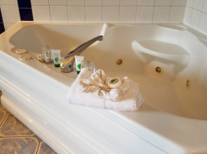 Travelodge by Wyndham Milwaukee